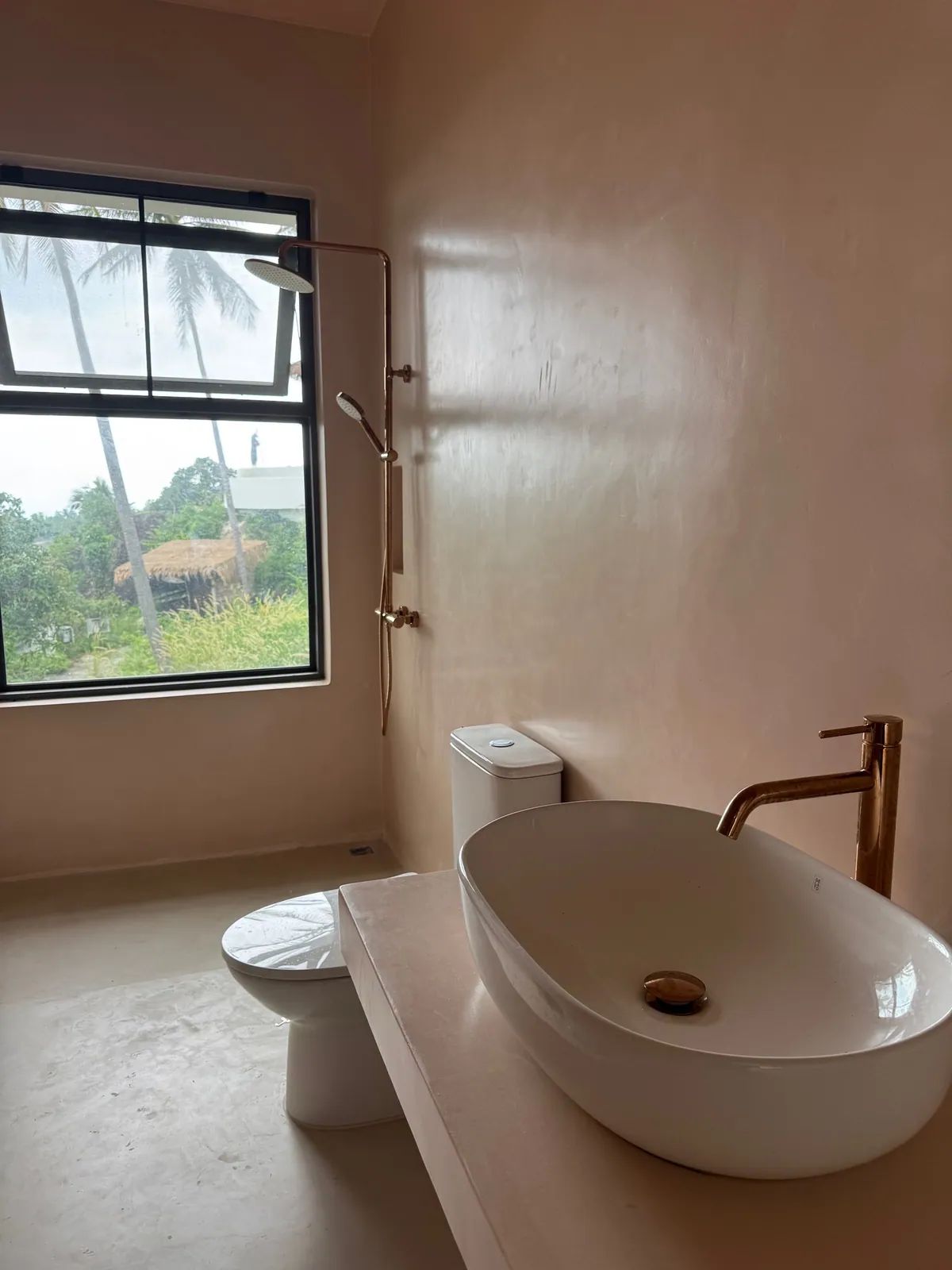 Blush · Ensuite & Bedroom